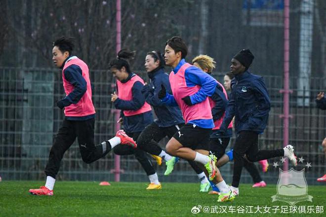 武漢女足主帥：全運爭金，亞冠更遠。